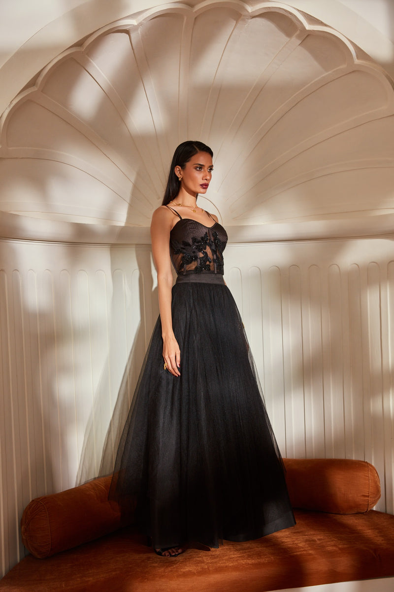 Black Tulle Skirt With Dupatta And Corset With Noire Glass Beads & Thread Embroidery