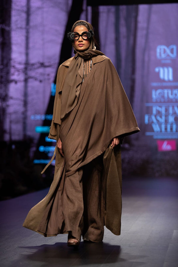Anushka Sharma In Dark Tan Flat Knit Trench Coat