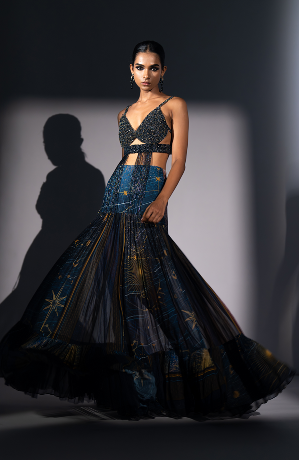 BLUE GALAXY PRINT PLEATED FLARE SKIRT