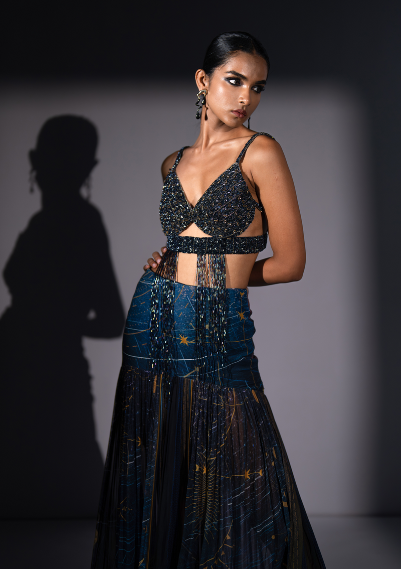 BLUE GALAXY PRINT PLEATED FLARE SKIRT