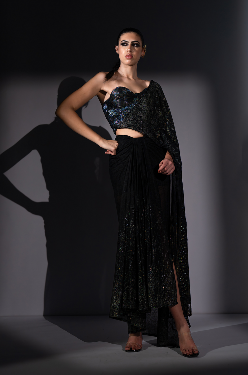 HOLOGRAPHIC CUTPIPE EMBROIDERED CORSET WITH STAR FABRIC DRAPED SAREE