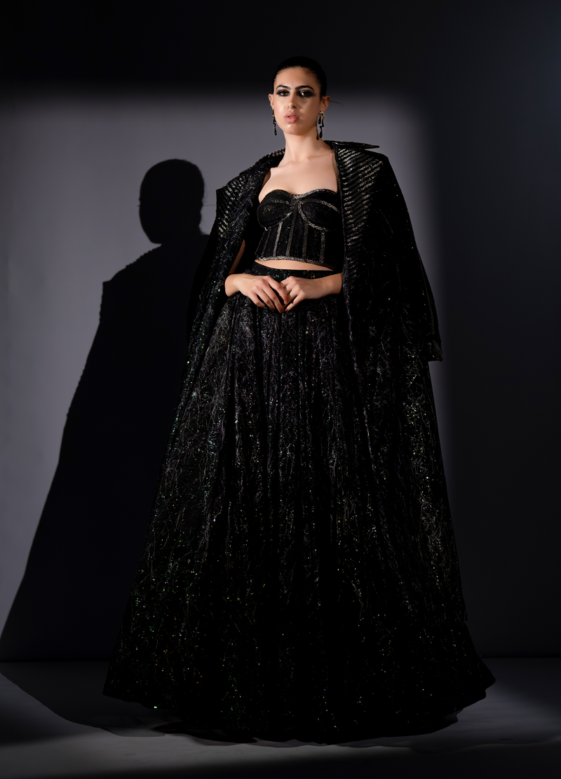 STAR FABRIC SKIRT, TRENCH & CORSET WITH SILVER BAROQUE EMBROIDERY