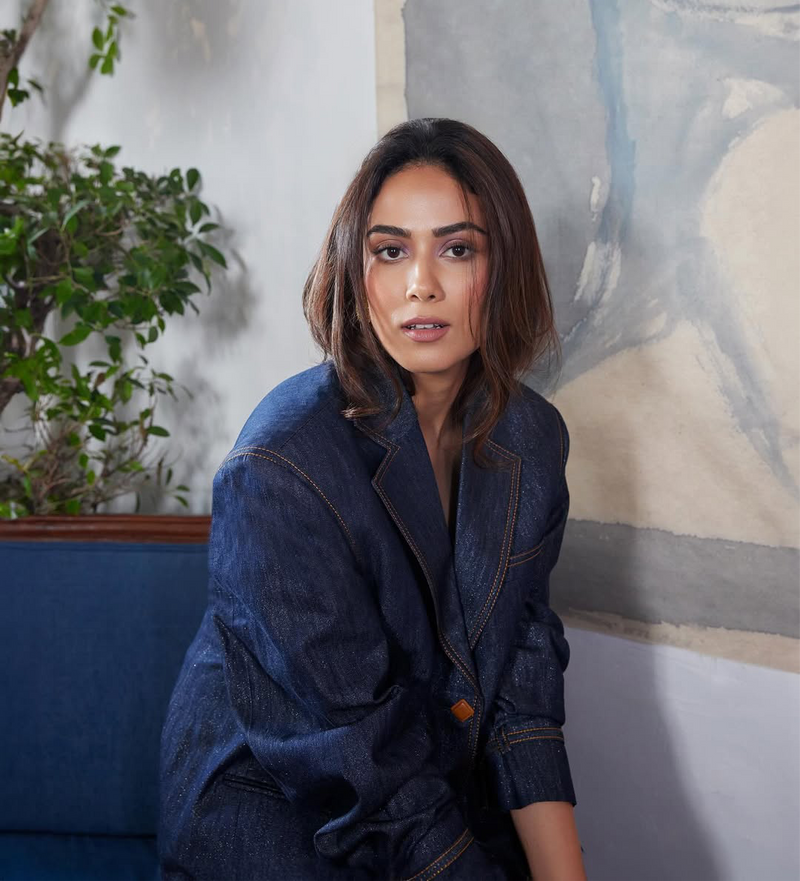MIRA KAPOOR IN HEMP DENIM PANTSUIT WITH TOPSTITCH DETAILS