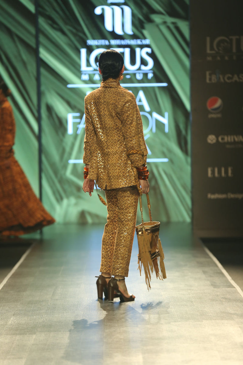 Kiara Advani In Sequin Sheeted Beige-Brown Basket Weave Print Blazer & Pants